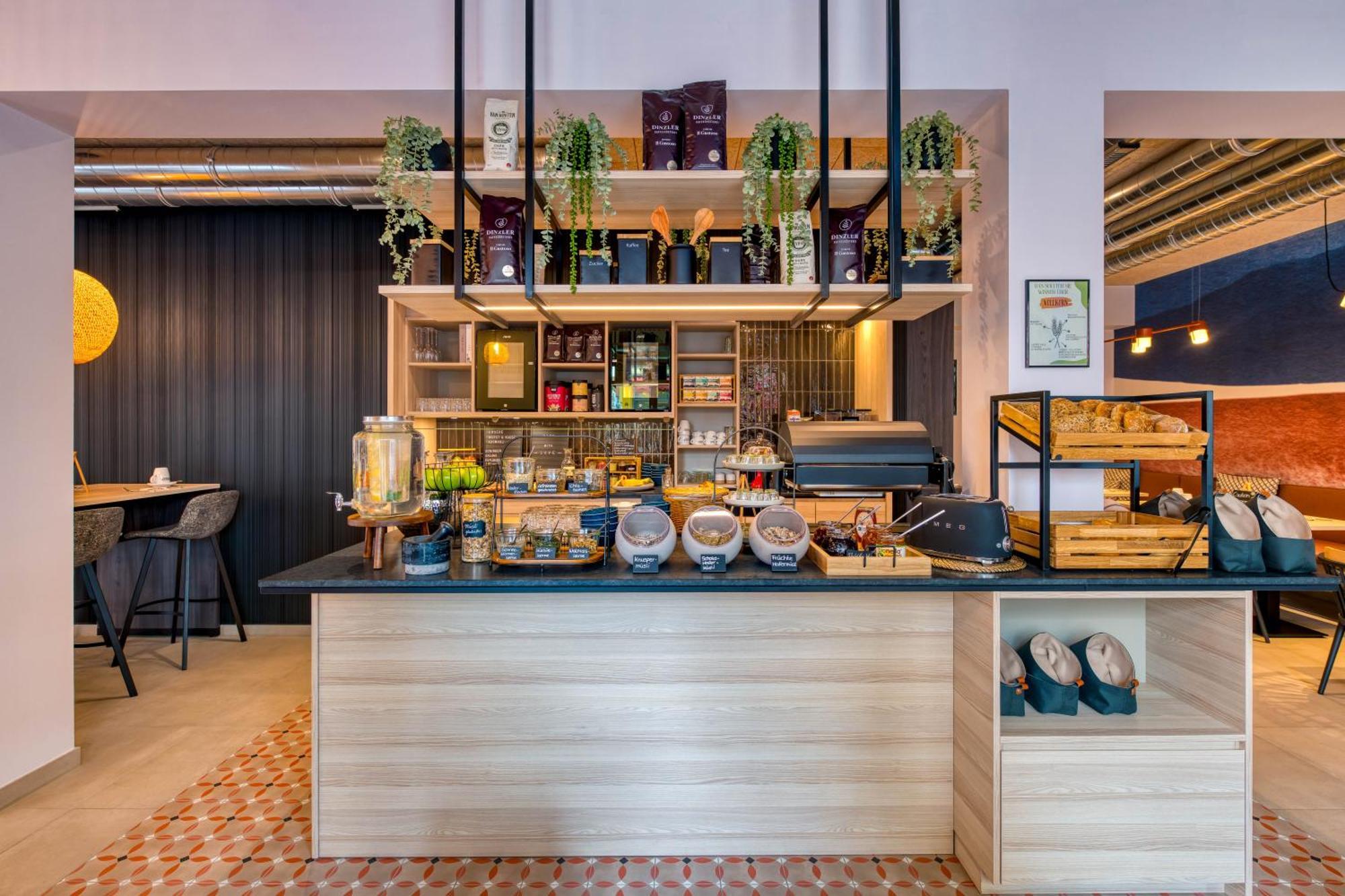 Stadthotel Neumarkt Mitte Ноймаркт-ін-дер-Оберпфальц Екстер'єр фото